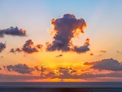 sea, ocean, clouds, sunrise, nature, sunset, landscape, dawn, sky, dusk, twilight, horizon, sun, beach, water, scenic, multicoloured, coloured ray, summer, natural scenery