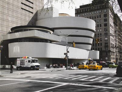 guggenheim museum, new york, usa, art gallery, museum, pedestrian crossing, traffic, yellow taxis, street, new york streets, buildings, architecture, modern building, facade, edifice, landmark, guggenheim museum, new york, new york, new york, new york, new york, art gallery, museum, museum