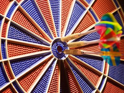 dart, dart board, target, arrow