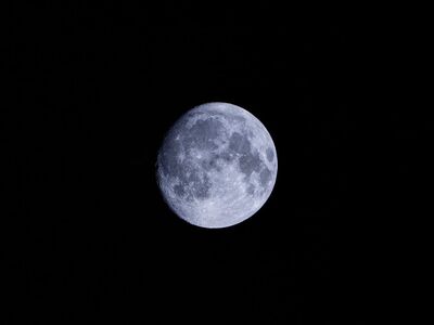 moon, desktop backgrounds, wallpaper hd, windows wallpaper, wallpaper 4k, full moon, 4k wallpaper, laptop wallpaper, full hd wallpaper, mac wallpaper, hd wallpaper, 4k wallpaper 1920x1080, night, detail, cool backgrounds, free background, free wallpaper, beautiful wallpaper, close up, background