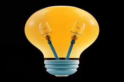 light bulb, idea, creativity, innovation, wisdom, education, learning, inspiration, abstract, symbol, intelligence, insight, solution, icon, modern design, minimal design, dark theme, thinking, brainstorming, smart idea