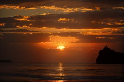 sunset, nature, landscape, sea, horizon, beach, water, seascape, evening, west, red, orange, boat, reflection, stunning, peaceful, sunset on beach, scenic beauty, clouds, golden hour