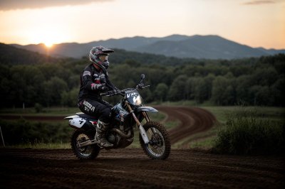 motocross, motorcycle, road, riding, adventure, travel, nature, desert, sand, dawn, sunset, sand dunes, dusty, desert ride, speed, landscape photography, enduro, off-road, feeling, outdoor