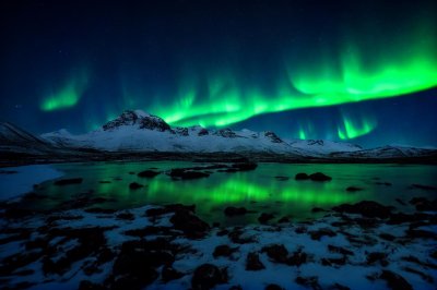 aurora borealis, night sky, stars, mountain, reflection, rocks, water, lake, winter, nordic countries, snowy landscape, nature, norwegian landscape, beauty, tourism, tranquility, midnight sun, lights, night, scandinavia, magic
