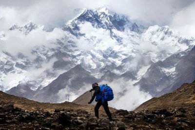 nepal, abc trek, annapurna, base camp, hiking, trekking, nature, mountains, snow, alpine, backpacker, trekking poles, snow peak, adventure, wilderness, tourist, outdoor, cairn, backpack, trail, winter