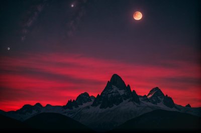 space, nature, planet, moon, landscape, red sky, mountains, digital art, stars, fantasy, futuristic, mysterious, optical illusion, night sky, starry sky, futuristic landscape, space adventure, sci-fi, meteor, space landscape